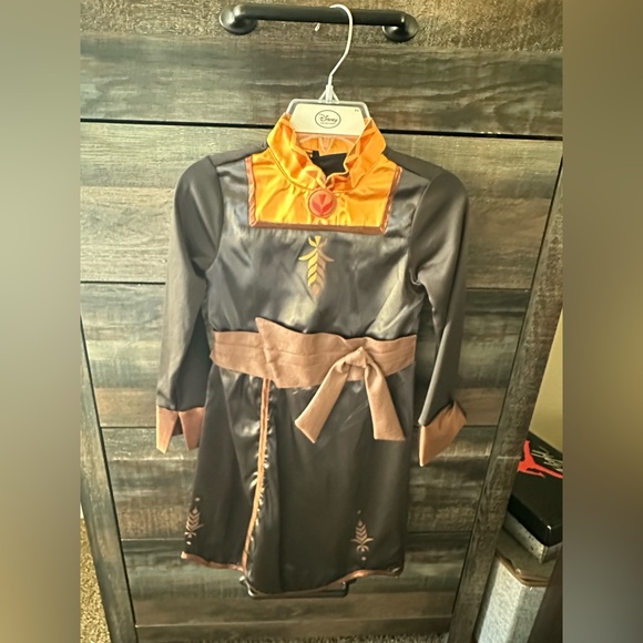 Disney Purple girls  Cape with Black Accents. - Picture 5 of 16